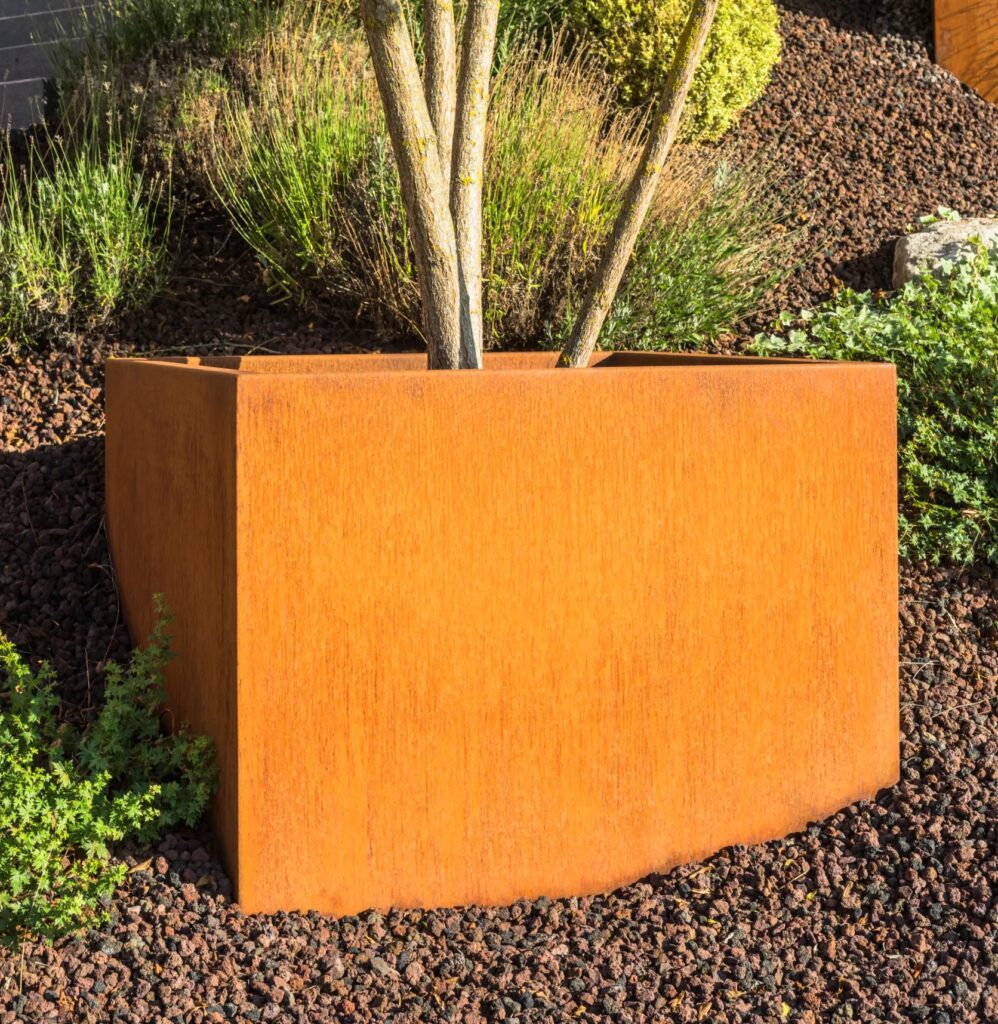 Cortenstalen afboording | Cortenstalen plantenbak | Cortenstaal in de tuin | Cortenstaal Vlaeminck